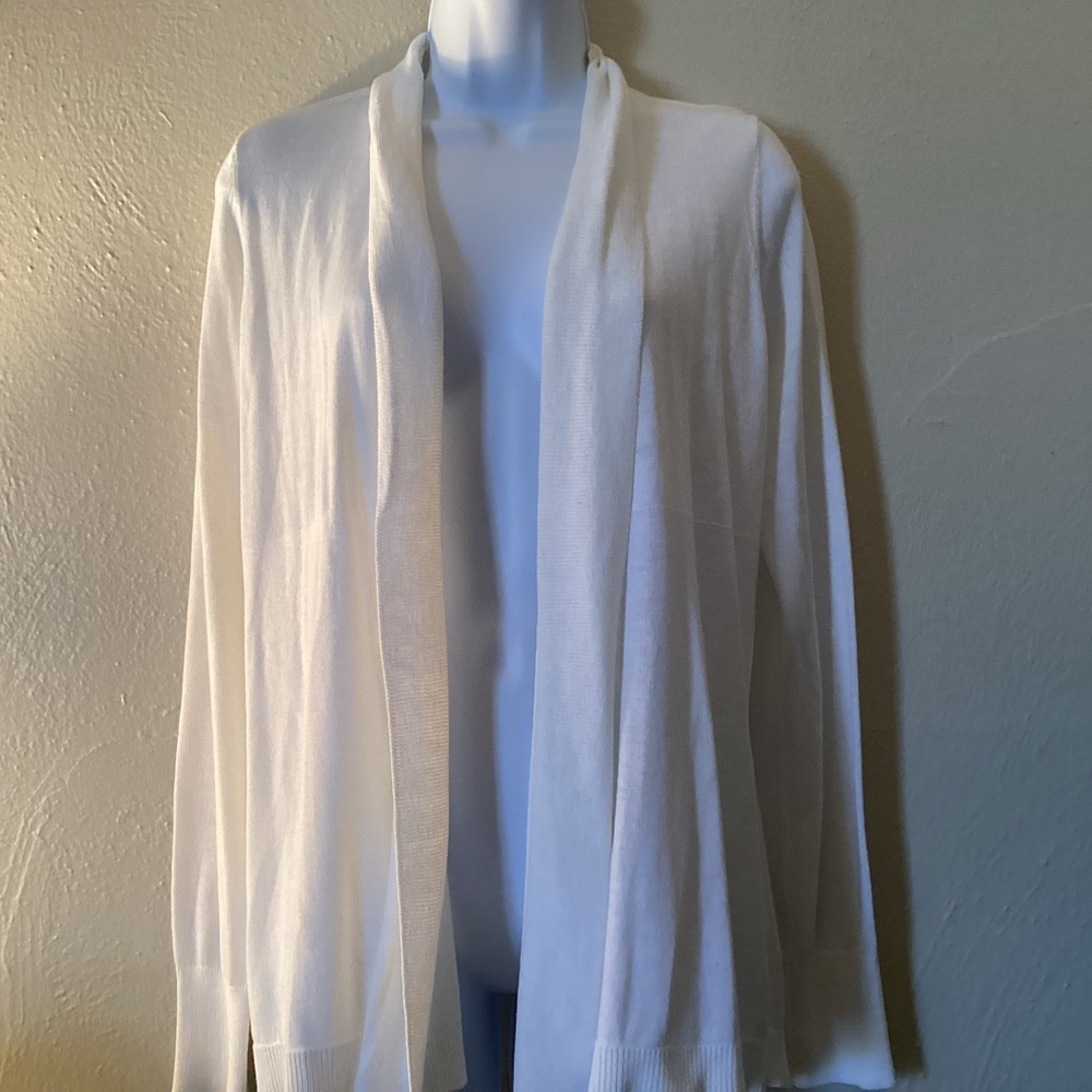 Liz Claiborne Light Weight White Women's Summer Sweater